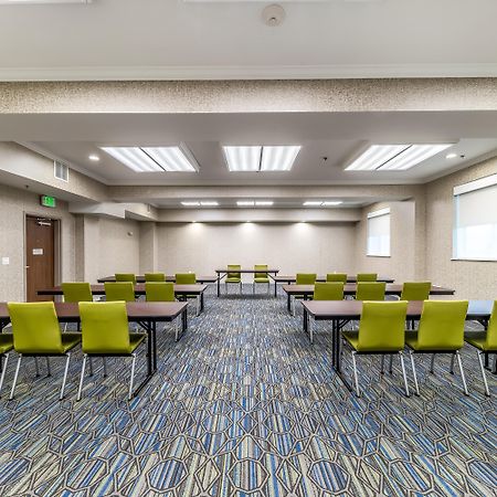Holiday Inn Express & Suites Fort Worth - Fossil Creek By Ihg Exterior photo