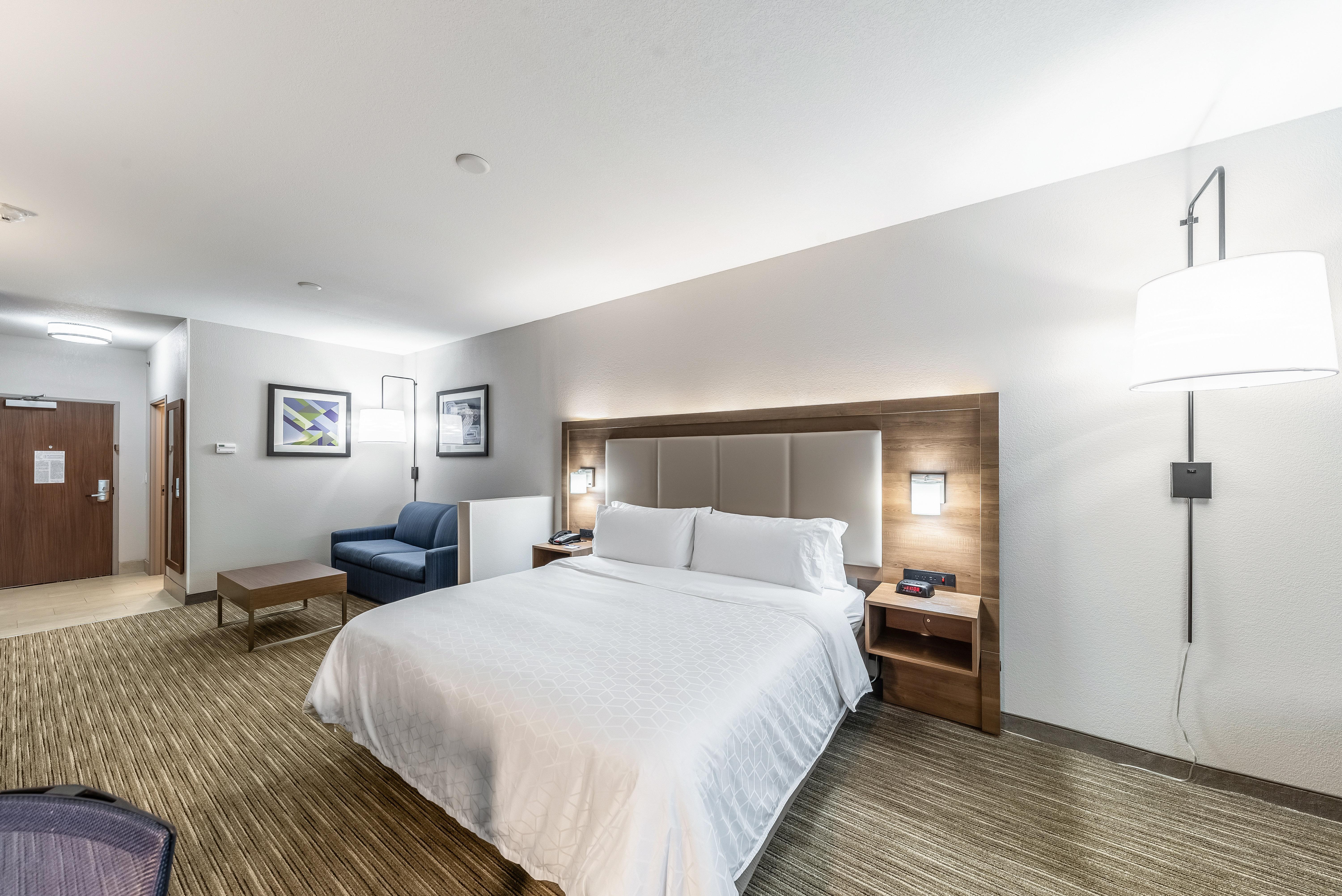 Holiday Inn Express & Suites Fort Worth - Fossil Creek By Ihg Exterior photo