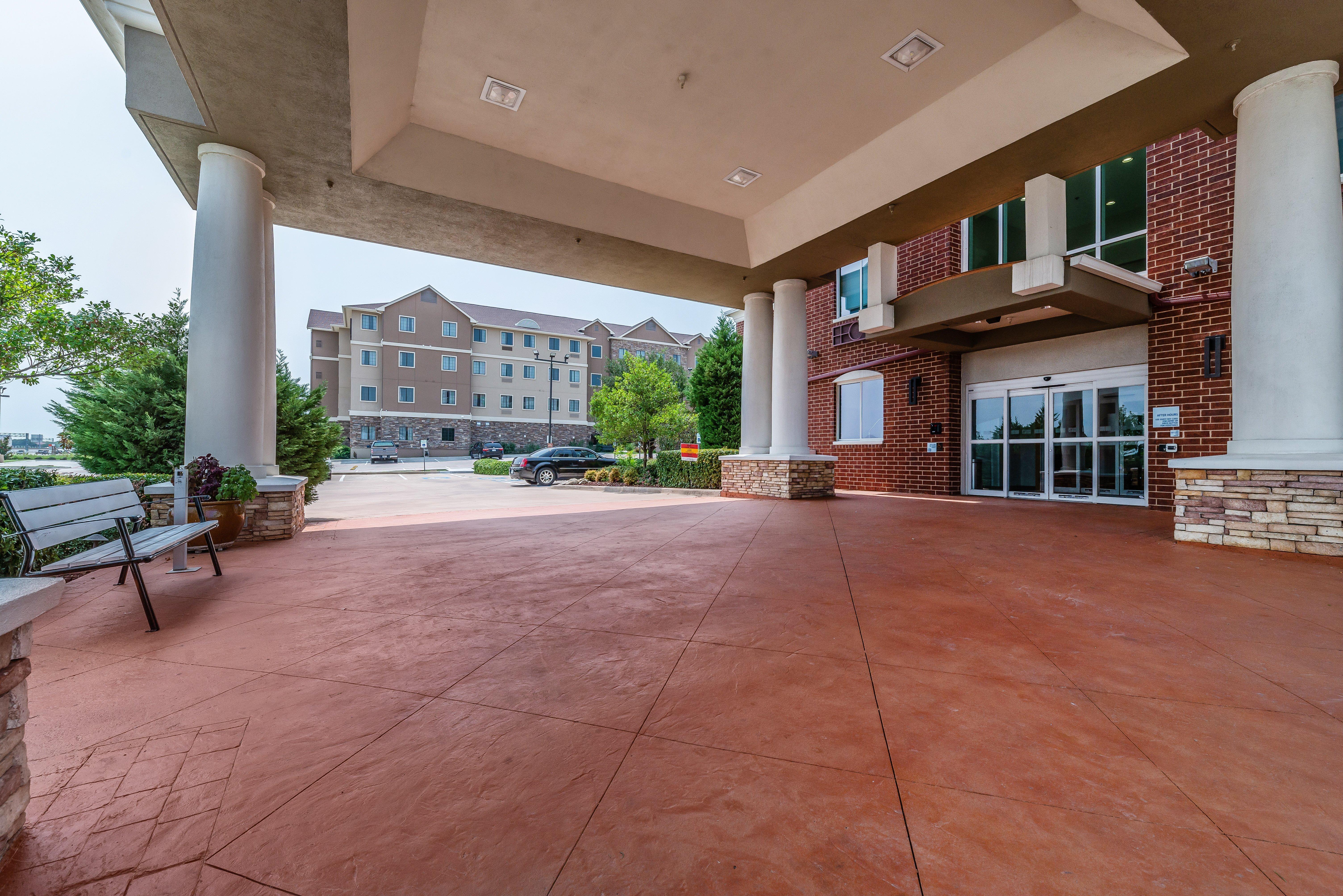 Holiday Inn Express & Suites Fort Worth - Fossil Creek By Ihg Exterior photo