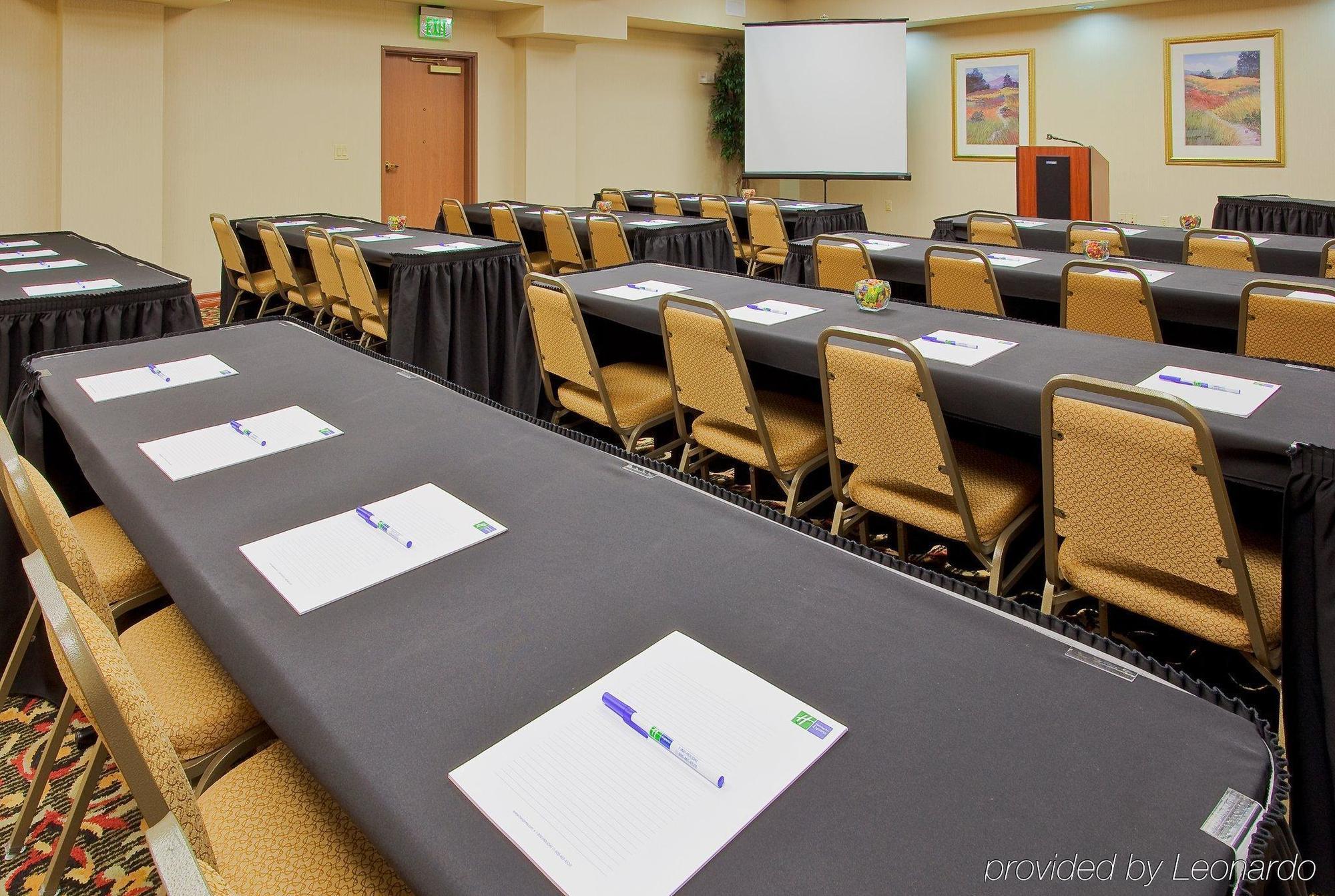 Holiday Inn Express & Suites Fort Worth - Fossil Creek By Ihg Facilities photo